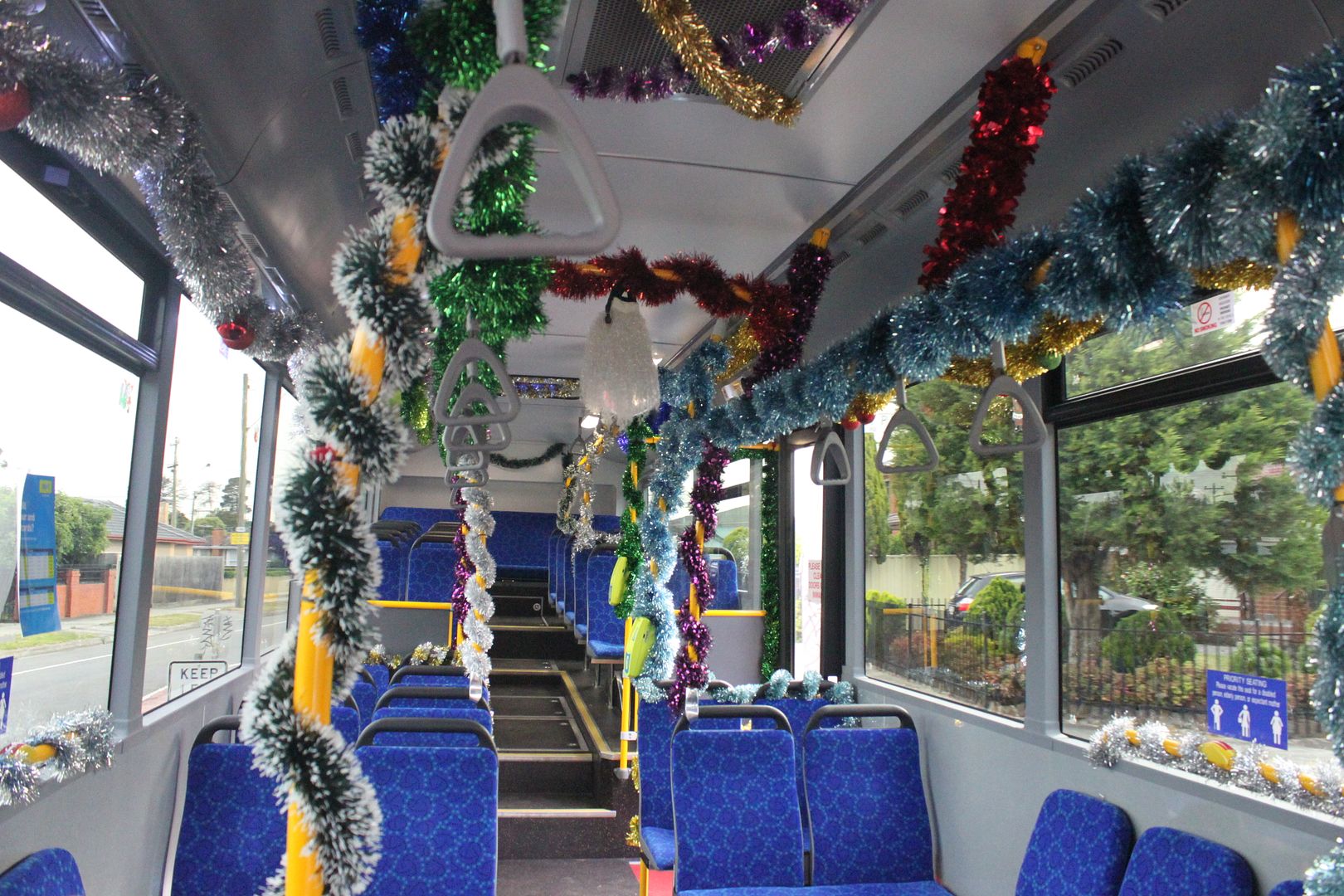 Ventura Christmas Bus 2012 (1000)